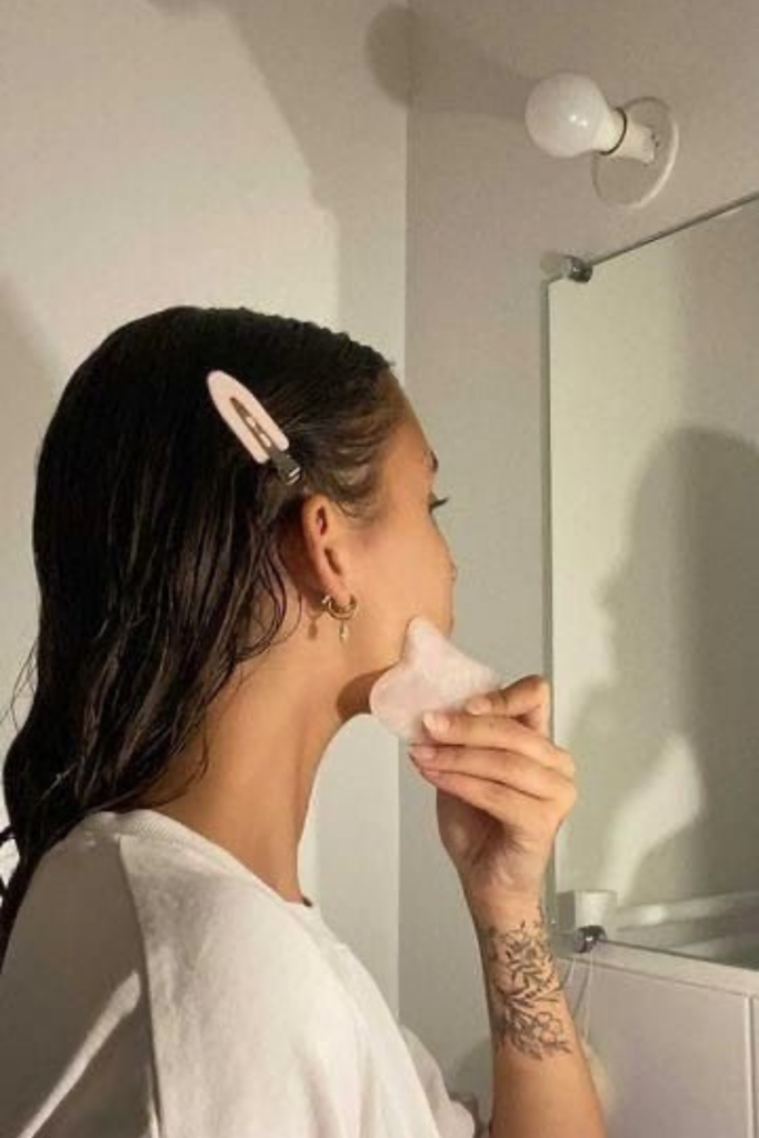 33 Everyday Habits That Might Be Aging You Without You Realizing