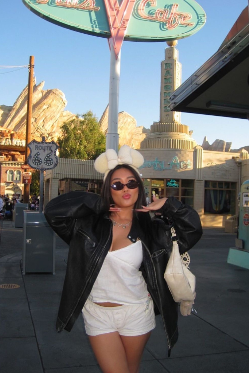 19 Disney Outfits So Perfect Even Minnie Would Approve 19 Disney Outfits So Perfect Even Minnie Would Approve