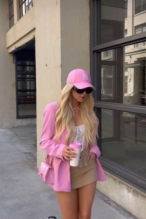 The 28 Coquette Outfits Every Romantic It-Girl Is Wearing Right Now The 28 Coquette Outfits Every Romantic It-Girl Is Wearing Right Now