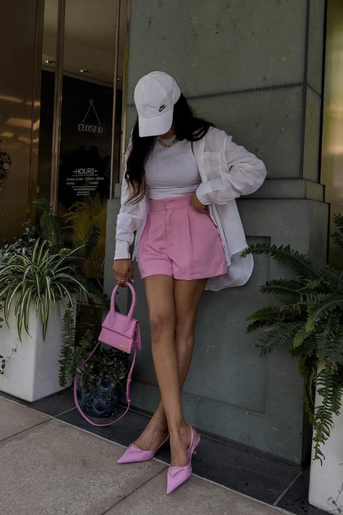 The 28 Coquette Outfits Every Romantic It-Girl Is Wearing Right Now The 28 Coquette Outfits Every Romantic It-Girl Is Wearing Right Now