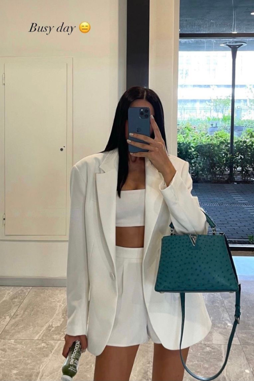 26 Boss-Girl Approved White Blazer Outfits That Instantly Look Expensive