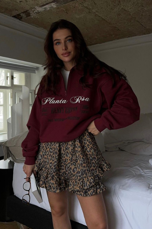15 Hoodie and Skirt Outfits So Cute You’ll Want to Live in Them