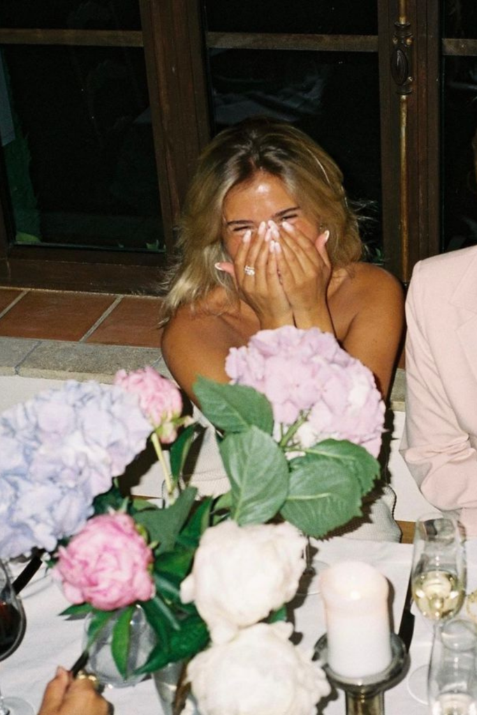 24 Feminine Habits That Make You Instantly More Attractive 24 Feminine Habits That Make You Instantly More Attractive