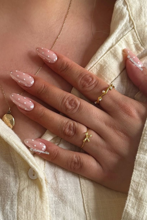 33 Polka Dot Nails That Make You Forget About French Tips