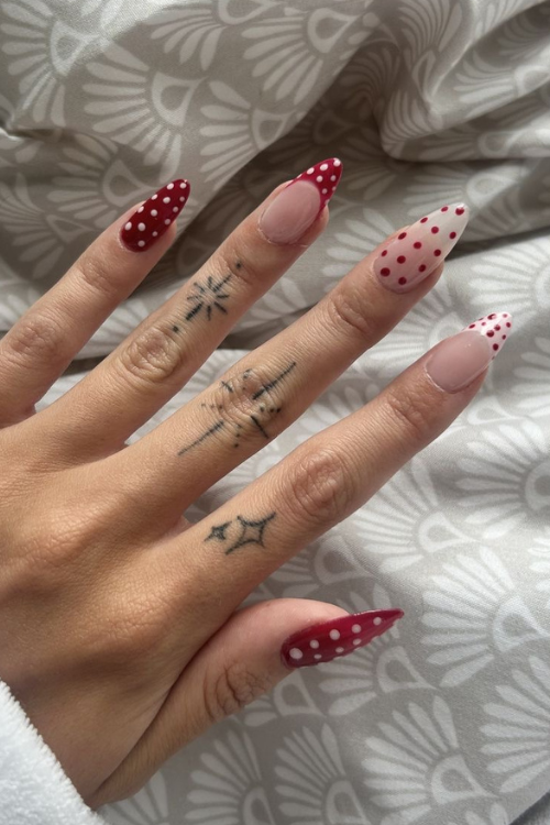 33 Polka Dot Nails That Make You Forget About French Tips
