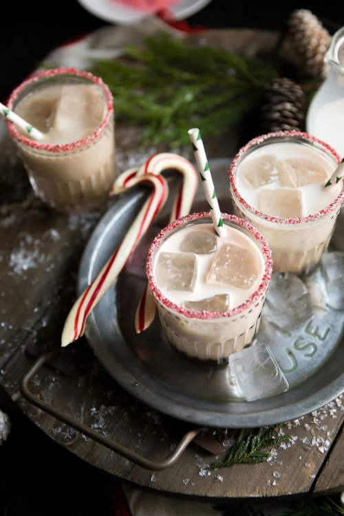 The 24 Christmas Cocktails That Instantly Turn You Into the Hostess of the Year The 24 Christmas Cocktails That Instantly Turn You Into the Hostess of the Year