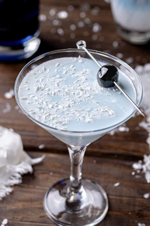 The 24 Christmas Cocktails That Instantly Turn You Into the Hostess of the Year The 24 Christmas Cocktails That Instantly Turn You Into the Hostess of the Year