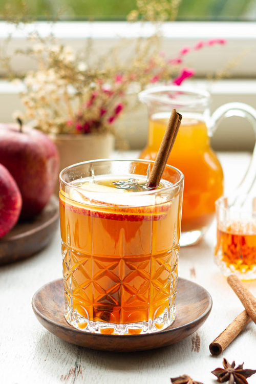 The 24 Christmas Cocktails That Instantly Turn You Into the Hostess of the Year The 24 Christmas Cocktails That Instantly Turn You Into the Hostess of the Year