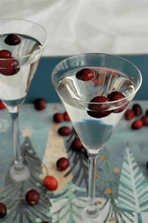 The 24 Christmas Cocktails That Instantly Turn You Into the Hostess of the Year The 24 Christmas Cocktails That Instantly Turn You Into the Hostess of the Year