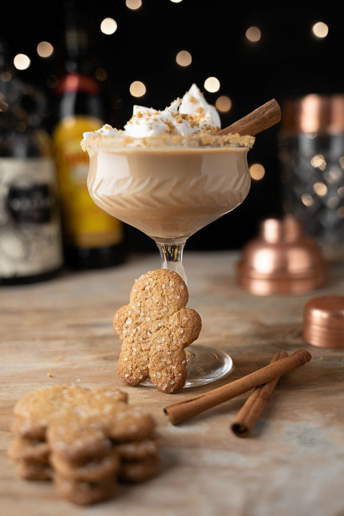 The 24 Christmas Cocktails That Instantly Turn You Into the Hostess of the Year The 24 Christmas Cocktails That Instantly Turn You Into the Hostess of the Year