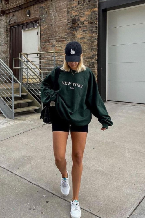 13 Soccer Mom Outfits That Make You the Hottest on the Sidelines