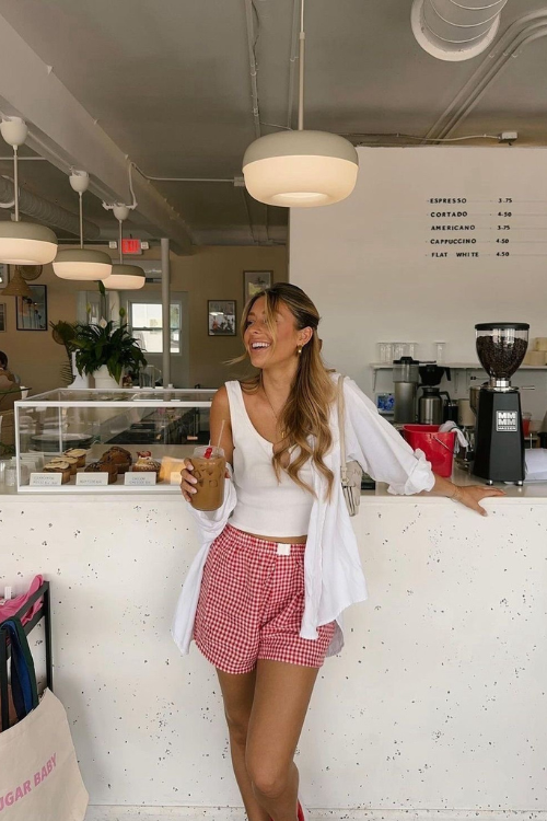 31 Cute Boxer Shorts Outfits Every Cool Girl Is Pinning Right Now