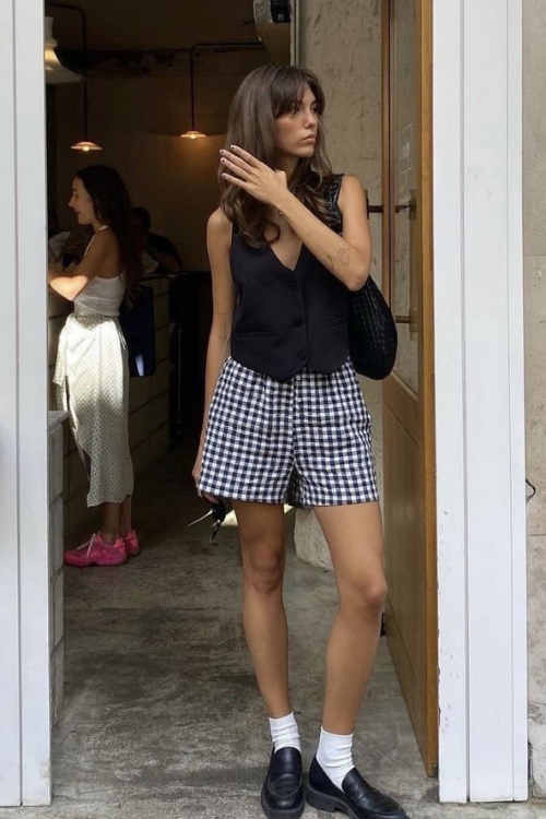 31 Cute Boxer Shorts Outfits Every Cool Girl Is Pinning Right Now
