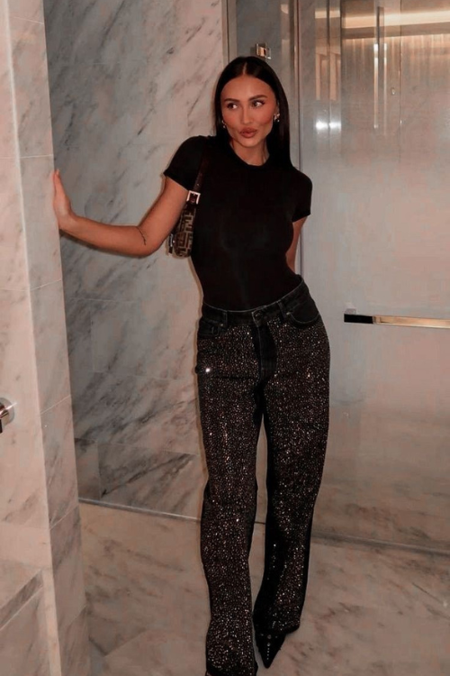 24 Winter Party Outfits That Guarantee You’re the Best-Dressed in the Room 24 Winter Party Outfits That Guarantee You’re the Best-Dressed in the Room