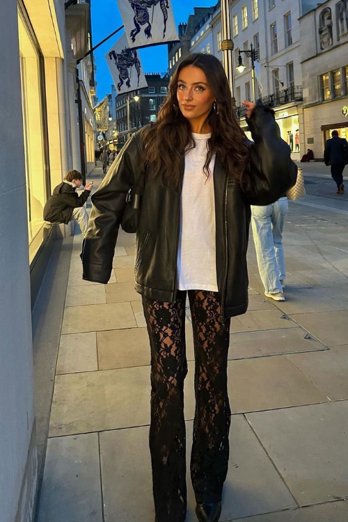 24 Winter Party Outfits That Guarantee You’re the Best-Dressed in the Room 24 Winter Party Outfits That Guarantee You’re the Best-Dressed in the Room