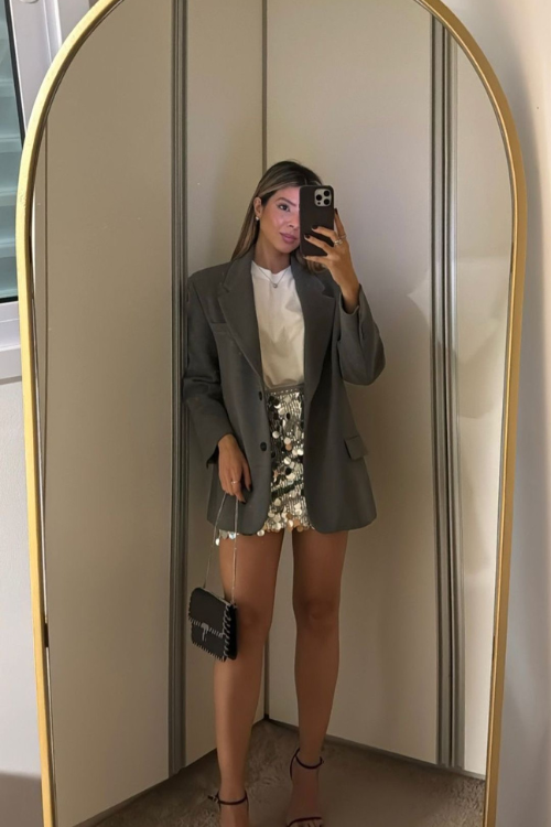 24 Winter Party Outfits That Guarantee You’re the Best-Dressed in the Room 24 Winter Party Outfits That Guarantee You’re the Best-Dressed in the Room