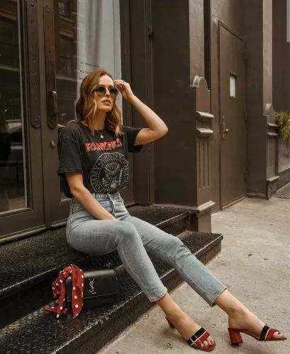 Ramones Tee with Block Heel Sandals