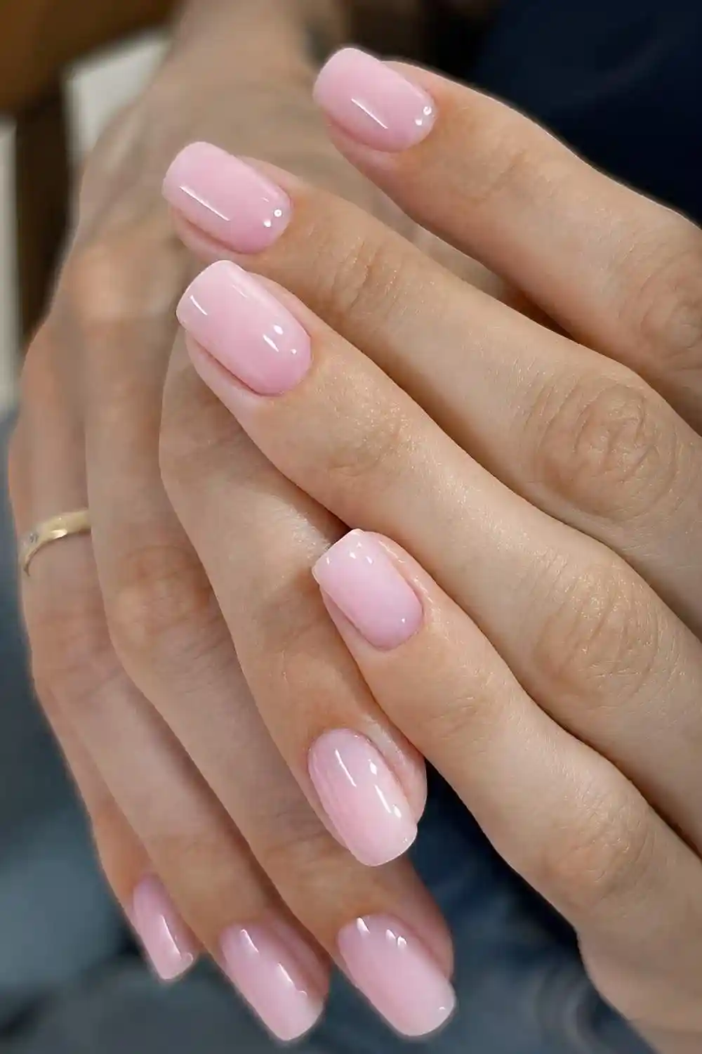 Square glossy light pink nails