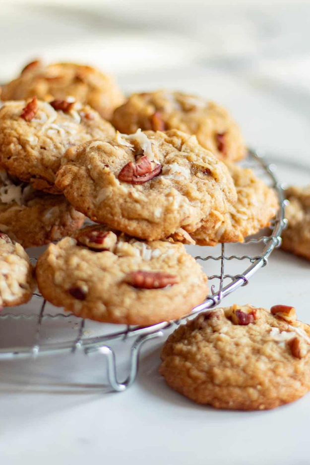 30 Fall Cookies So Good, You’ll “Accidentally” Eat Three Before They Cool