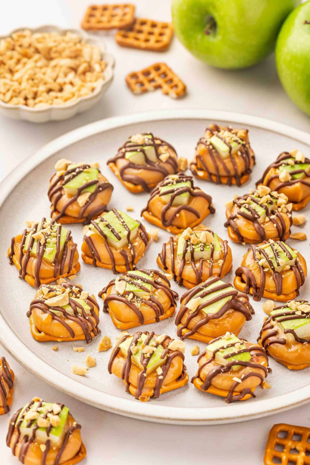 35 Cozy Fall Desserts That Make Your Kitchen Smell Like Pure Happiness