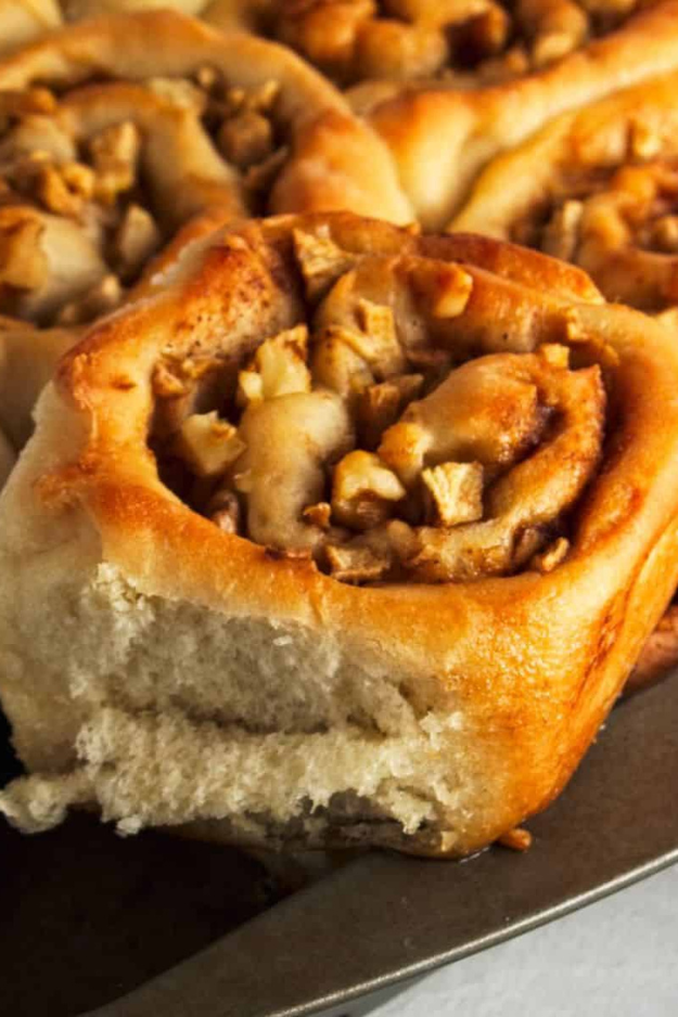 35 Cozy Fall Desserts That Make Your Kitchen Smell Like Pure Happiness