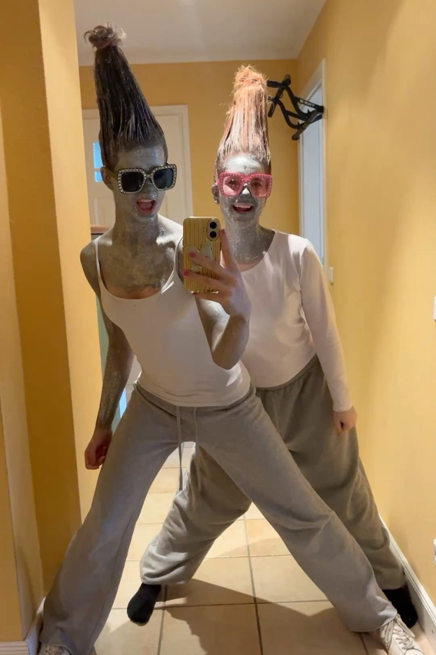 17 Funniest Halloween Costumes for People Who Refuse to Be Basic 17 Funniest Halloween Costumes for People Who Refuse to Be Basic