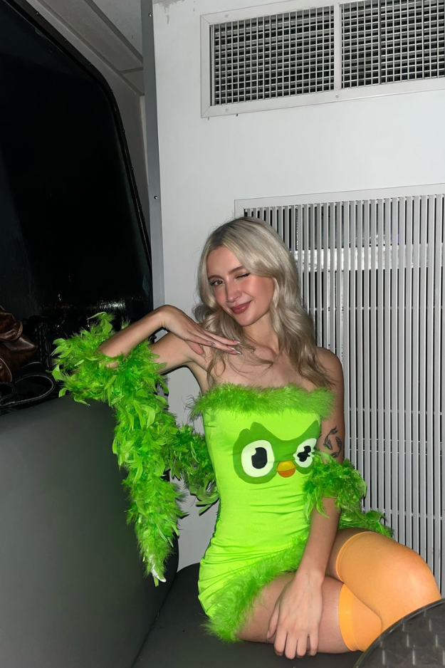 17 Funniest Halloween Costumes for People Who Refuse to Be Basic 17 Funniest Halloween Costumes for People Who Refuse to Be Basic