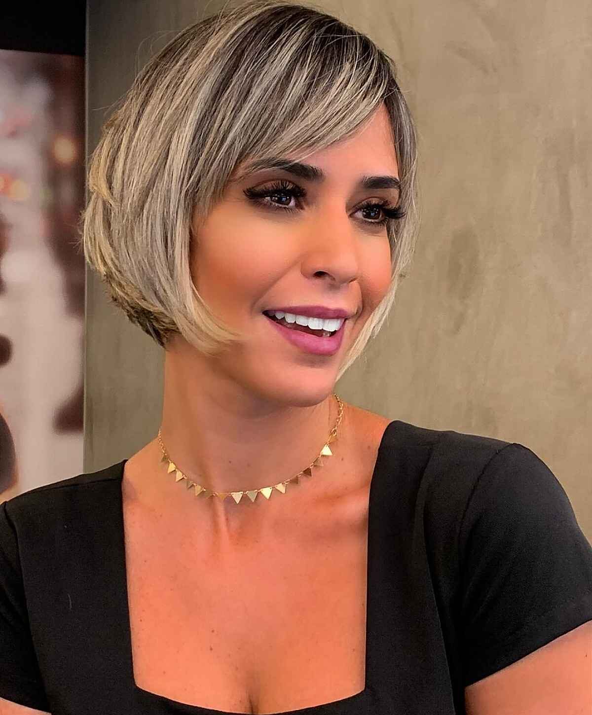 29 Short Hair Ideas with Side Bangs That Look Instantly Stylish Short Bob with Short Side Bangs