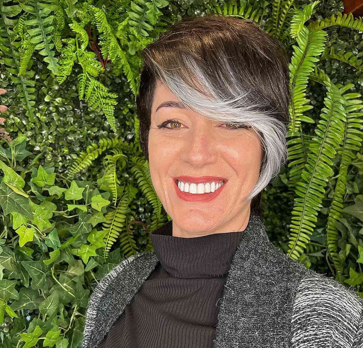 29 Short Hair Ideas with Side Bangs That Look Instantly Stylish Very Long Pixie with a Bold Silver Money Piece and side Bangs