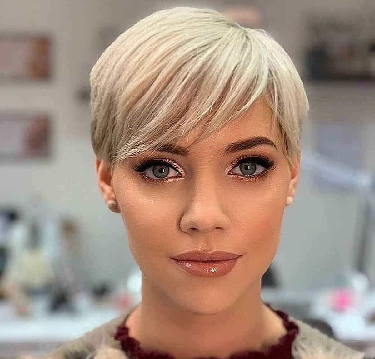 29 Short Hair Ideas with Side Bangs That Look Instantly Stylish Short Haircut with Side Fringe