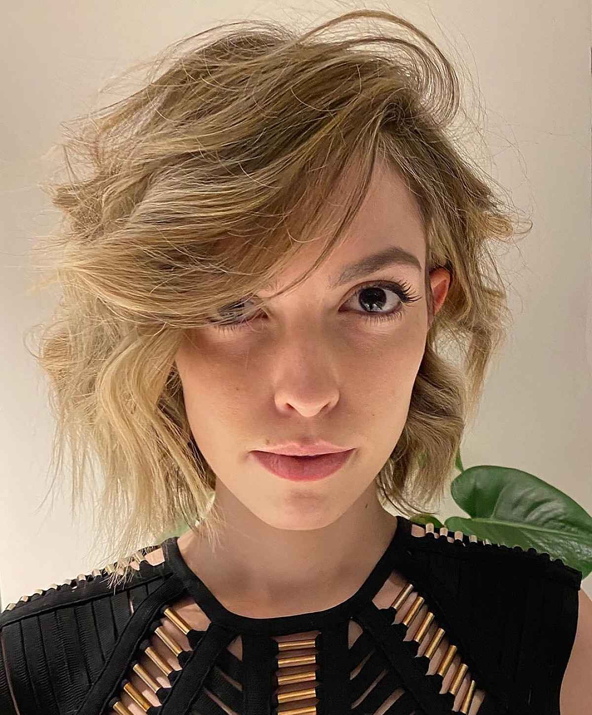 29 Short Hair Ideas with Side Bangs That Look Instantly Stylish Textured Cut with Bangs to One Side