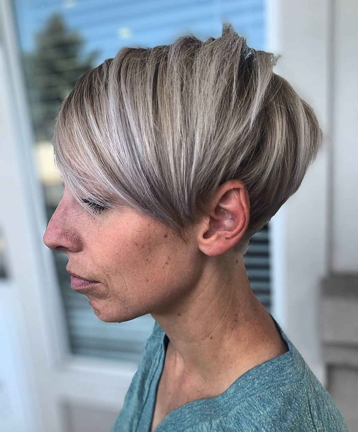 29 Short Hair Ideas with Side Bangs That Look Instantly Stylish Very Short Pixie Bob with Side Bangs