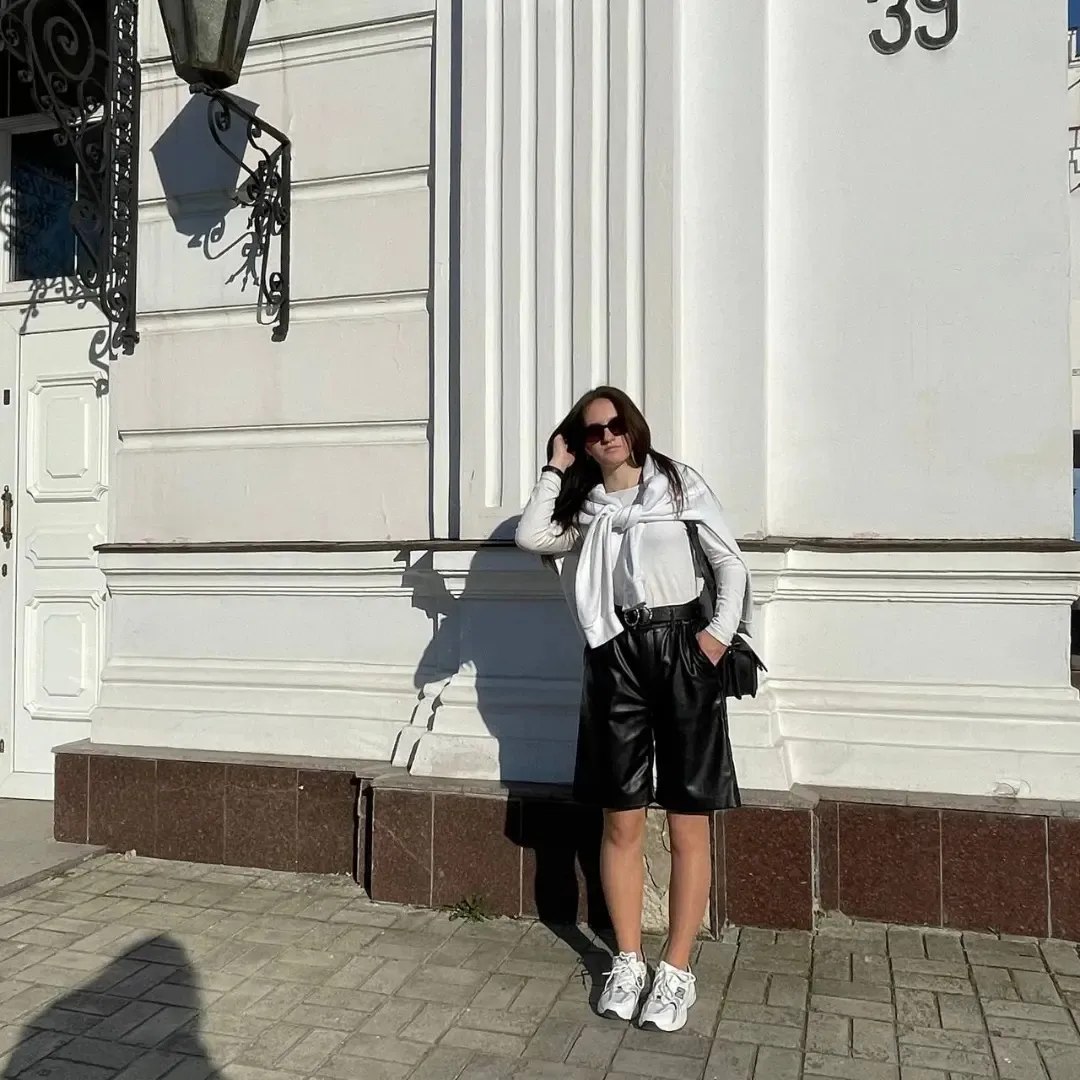 Faux Leather Bermuda Shorts With Cozy Knit