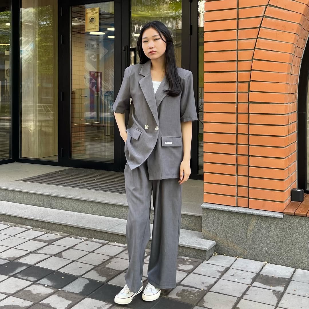Grey Linen Suit With White Sneakers For School