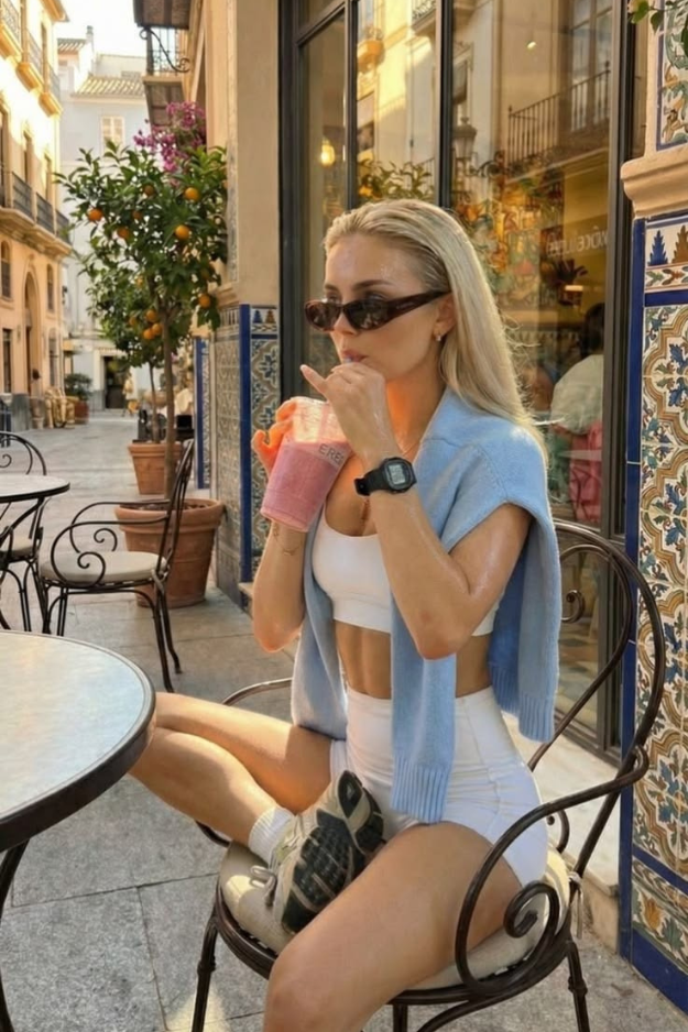 15 Trendy Sportliche Outfits That Nail the Cool-Girl Athleisure Look Every Time