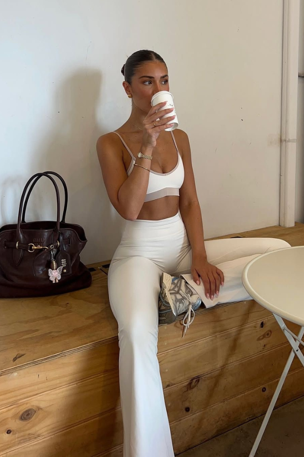 15 Trendy Sportliche Outfits That Nail the Cool-Girl Athleisure Look Every Time