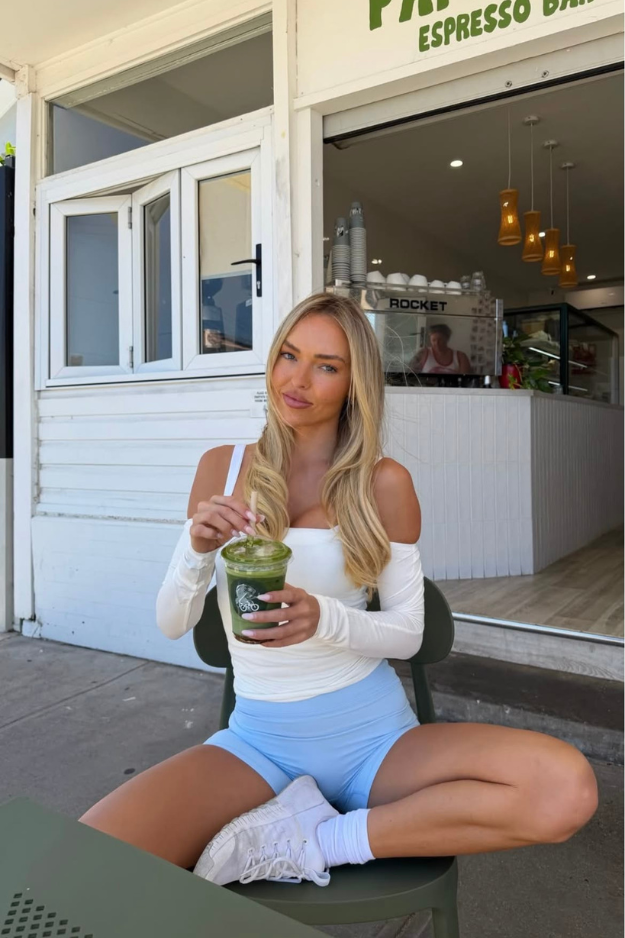15 Trendy Sportliche Outfits That Nail the Cool-Girl Athleisure Look Every Time
