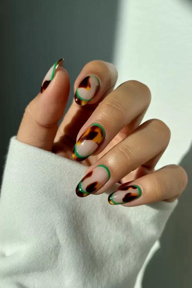 24 Cutest Fall Nail Designs That Make Sweater Weather Feel Even Better