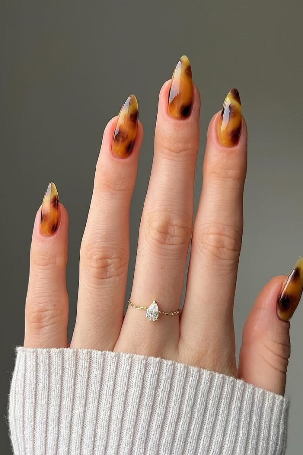 24 Cutest Fall Nail Designs That Make Sweater Weather Feel Even Better