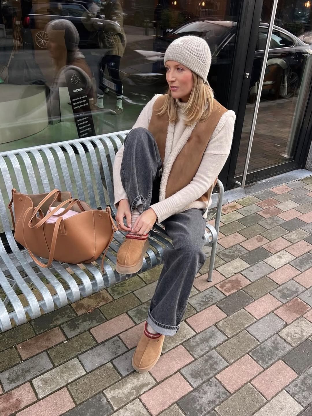 Cozy Knit And Suede Vest Casual Fall Look