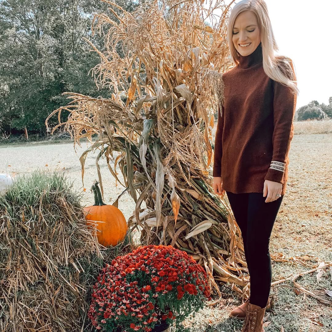 Cozy Turtleneck And Leggings Fall Farm Look