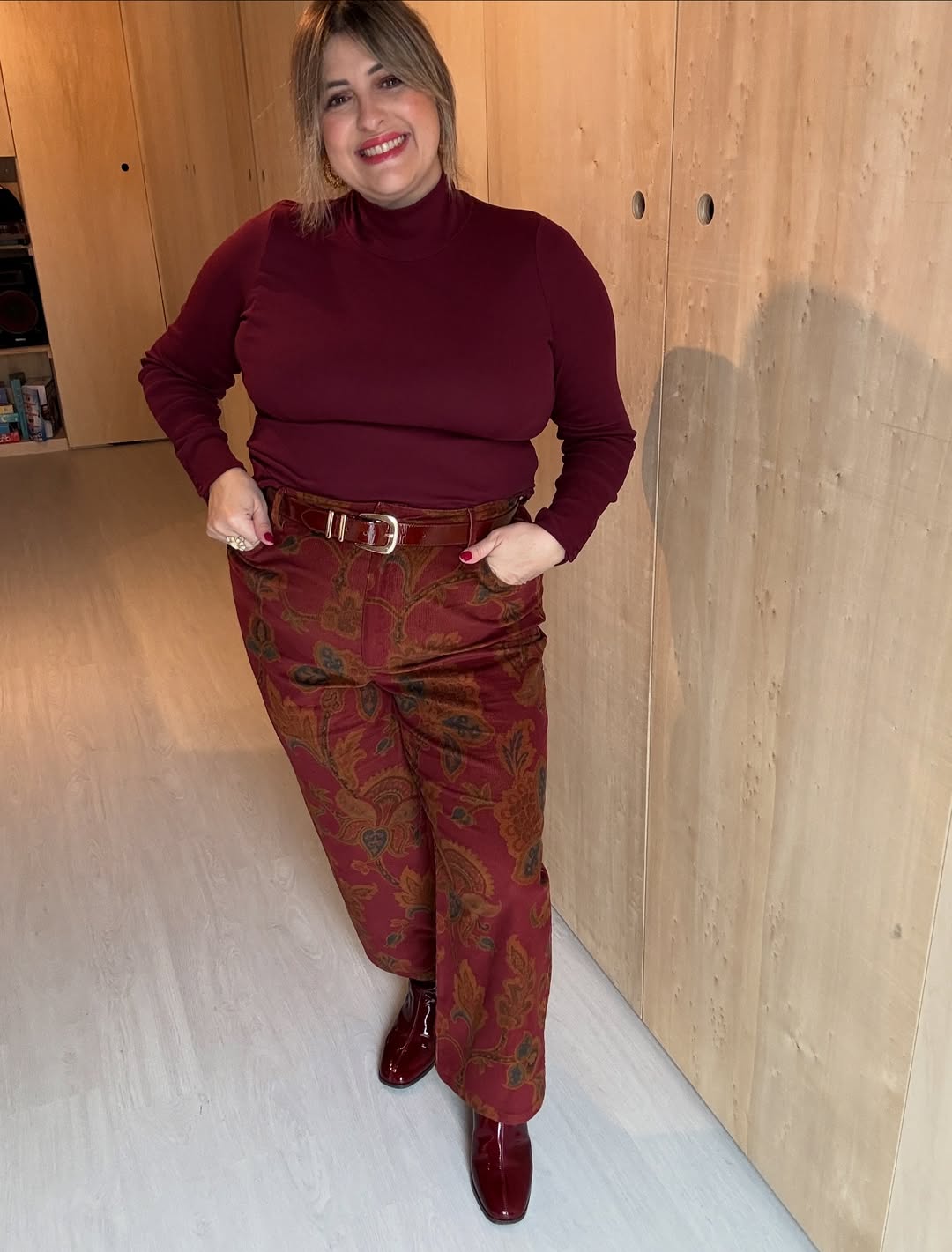 Rich Jewel Toned Paisley Print Pants Outfit