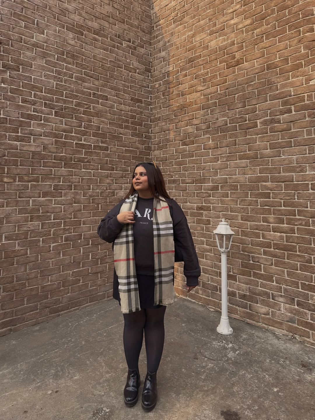 Cozy Sweatshirt Dress With Tartan Scarf