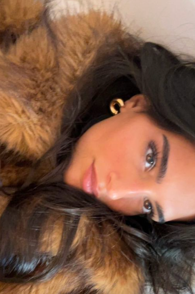 15 Easy Habits to Steal From Attractive Women (That Have Nothing to Do With Looks)