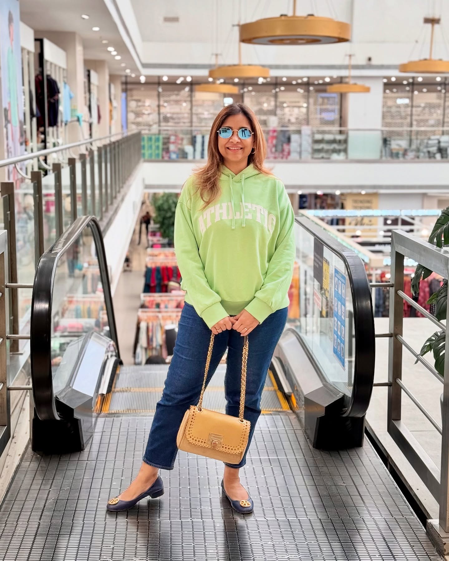 Casual Spring Green Hoodie And Dark Wash Jeans