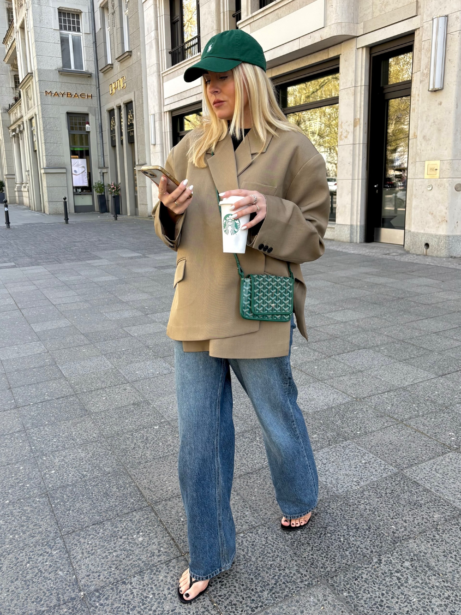 Oversized Blazer With Baggy Jeans Casual Chic Look