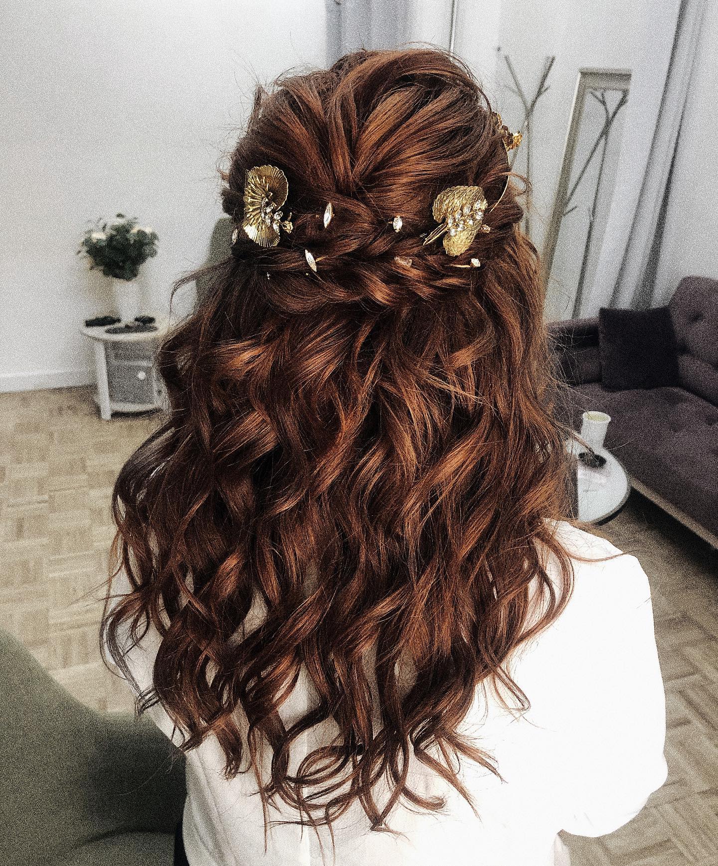 Romantic Copper Waves With Vintage Hair Accessories
