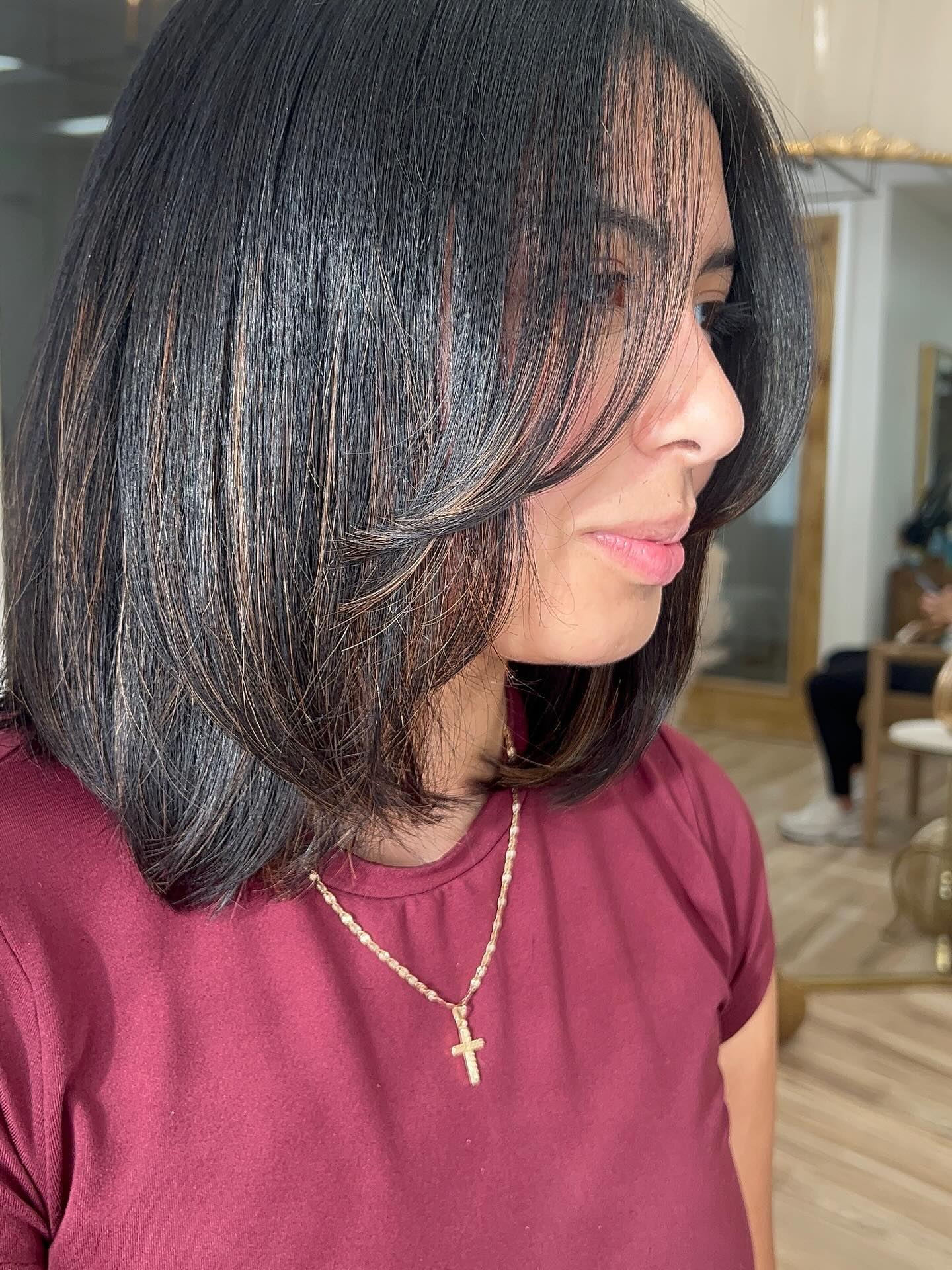 Soft Honey Blonde Highlights On A Layered Bob