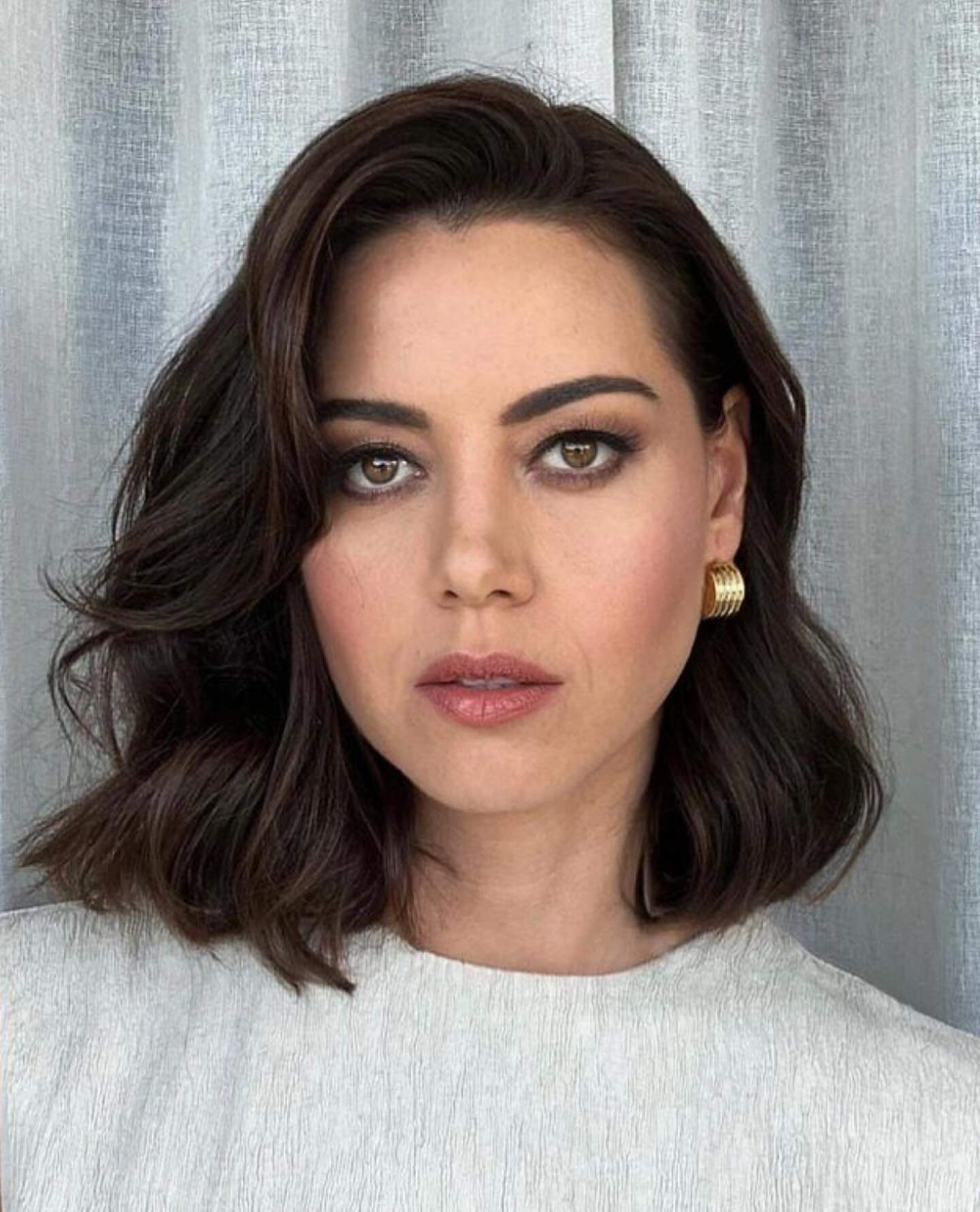 Soft Textured Waves With Deep Side Part