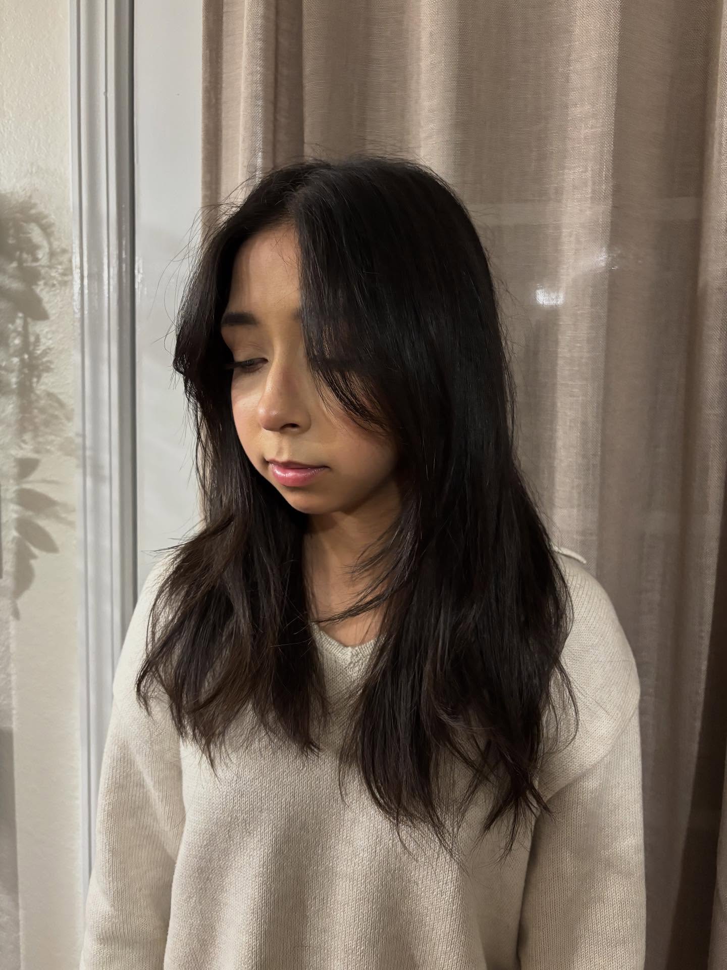Effortless Long Layers With Subtle Face Framing